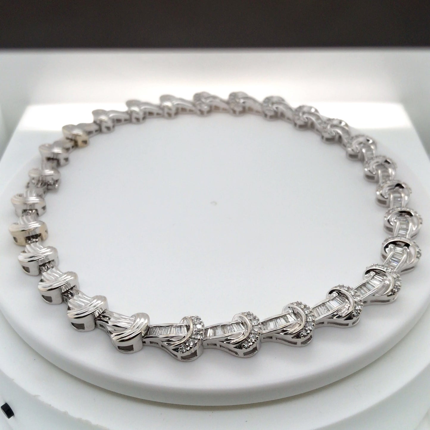 14KW 17" 9.00CTW BAGUETTE-ROUND BRILLIANT DIAMOND NECKLACE SI/G-H 78.5G