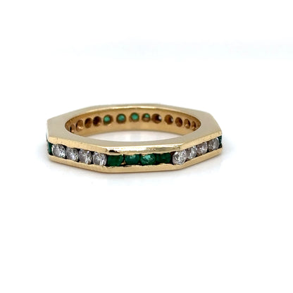 14KW 0.64CTW EMERALD-DIAMOND ETERNITY RING "AA" SI/G-H 3.5G
