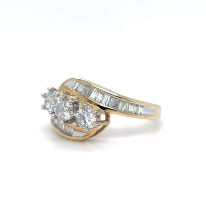14KY 1.50CTW ROUND BRILLIANT-BAGUETTE DIAMOND RING I1-I2/H-I 5.1G
