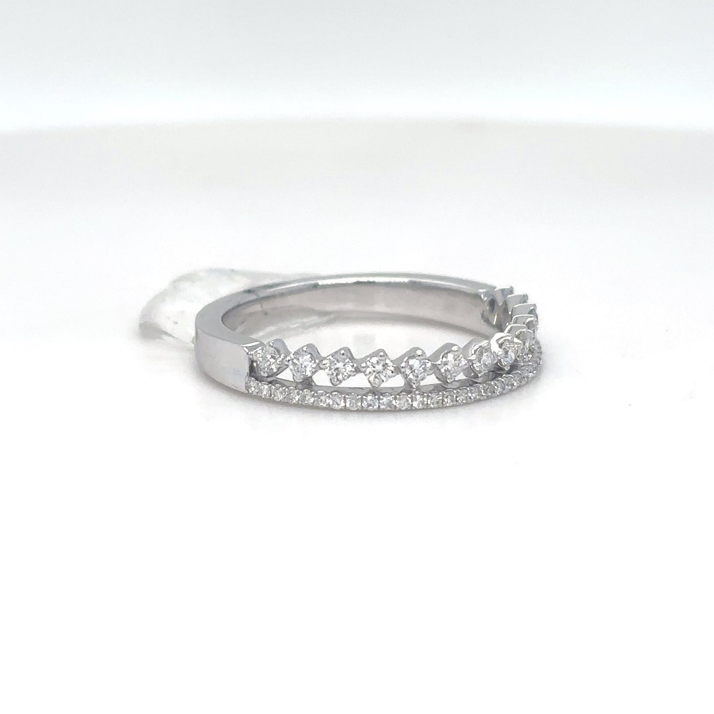 14KW 0.29CTW ROUND DIAMOND BAND VS/F-G 2.4G