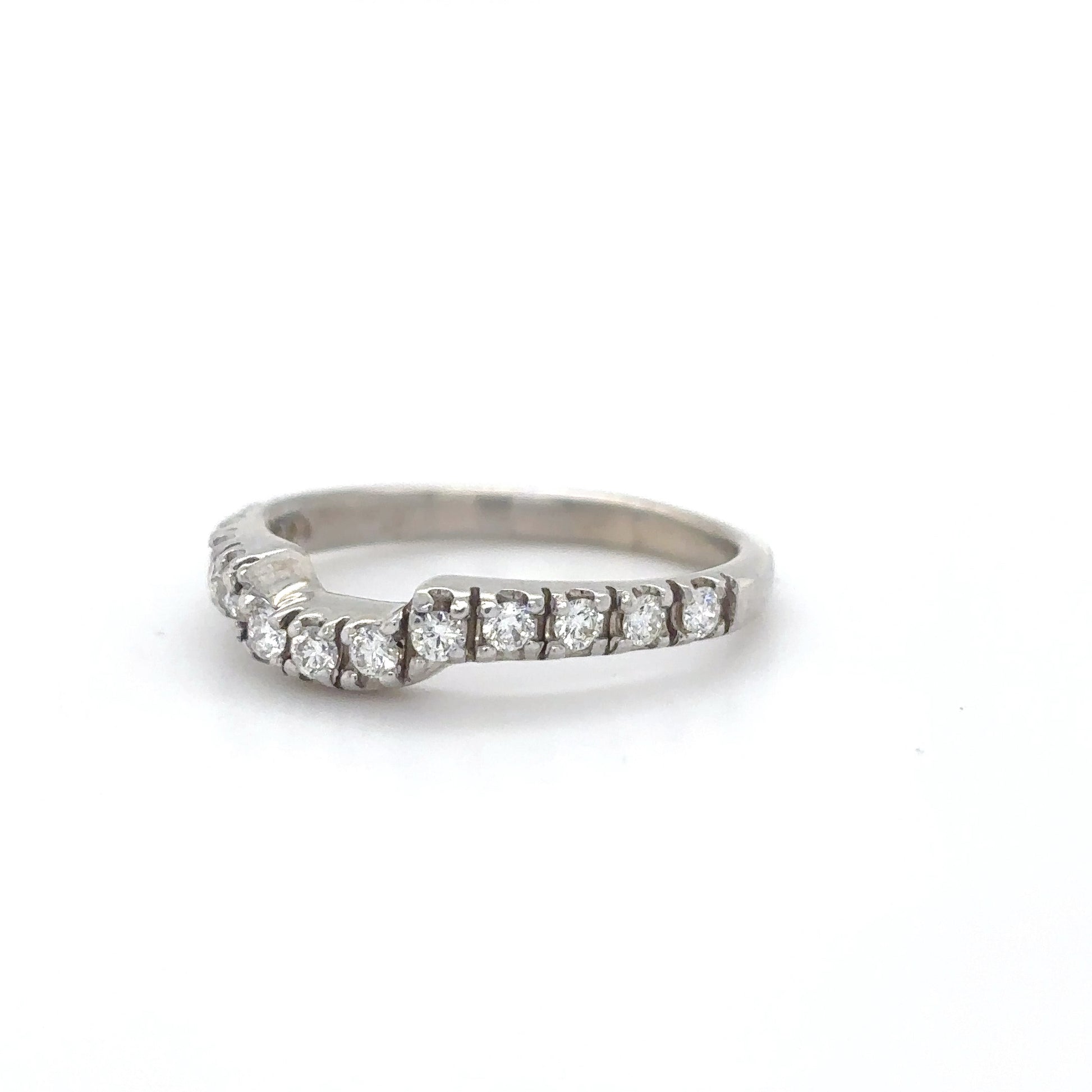 14KW 0.33CTW MATCHING DIAMOND BAND VS/F-G 2.5G