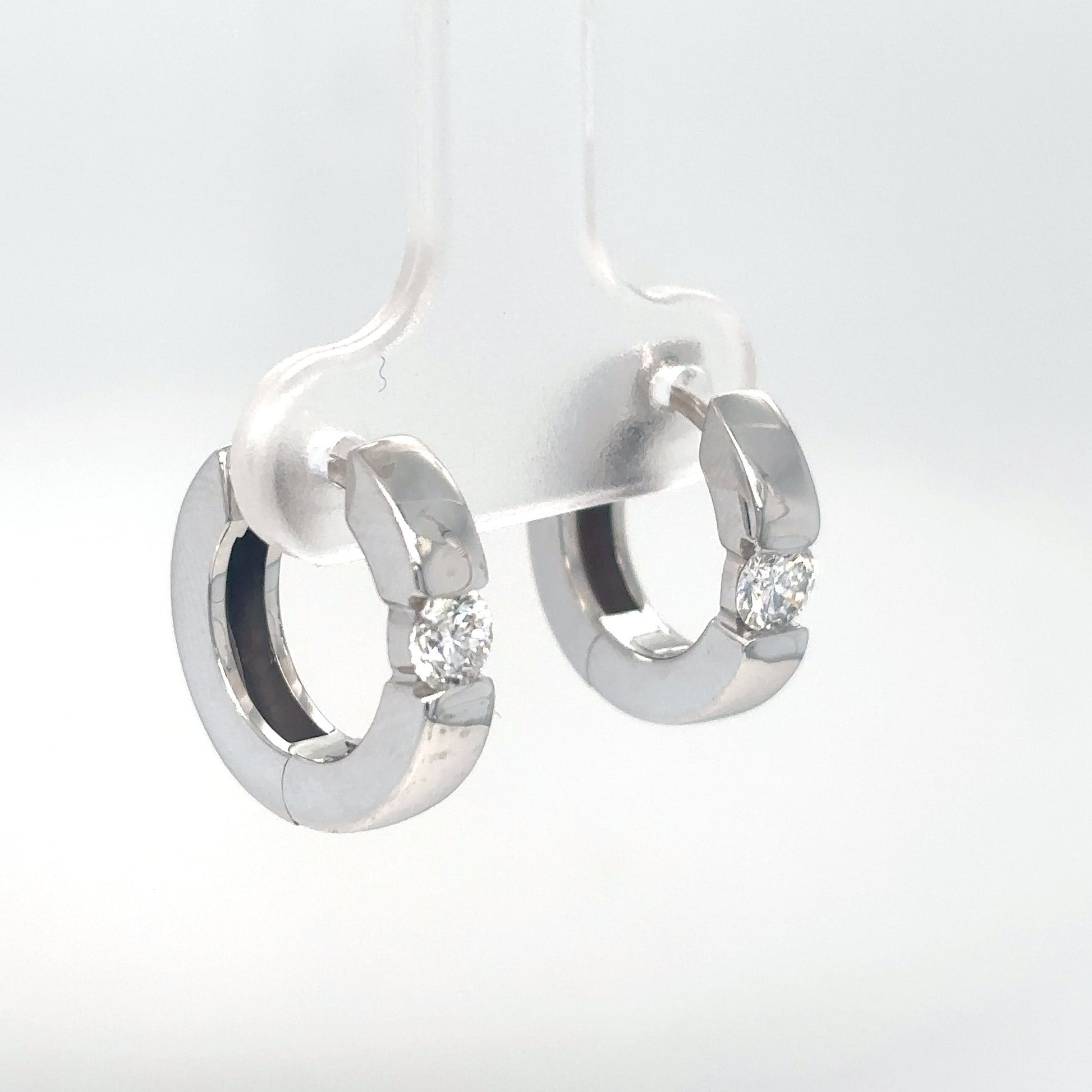 14KW 0.40CTW ROUND DIAMOND 15MM HOOP EARRINGS SI1/H 5.4G - Fine Jewelry in Bradenton Michael & Co. Jewelers