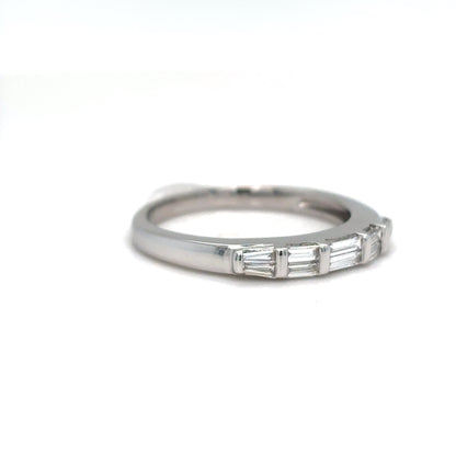 14KW  0.50CTW BAGUETTE DIAMOND BAND VS2/F-G 2.6G