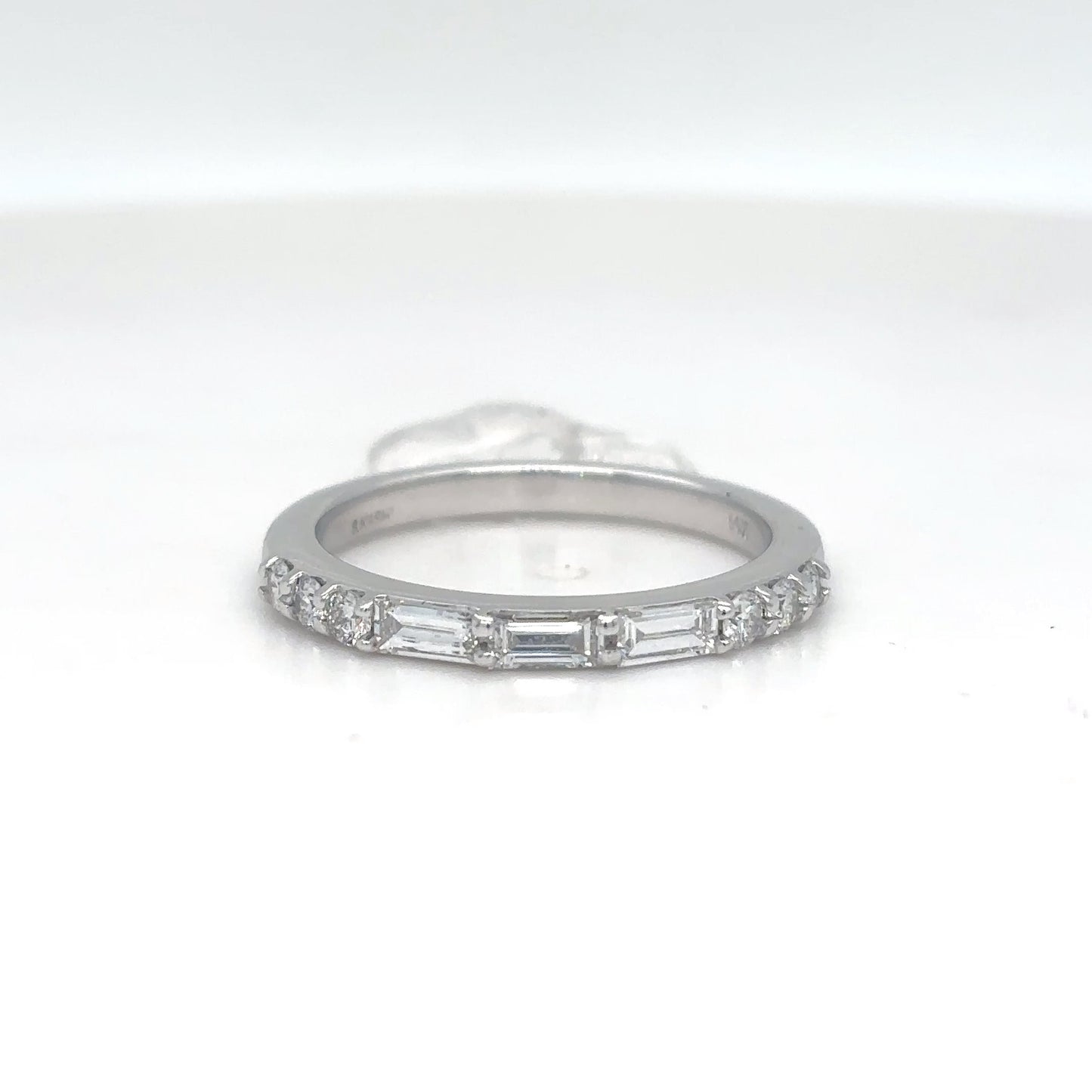 14KW 0.51CTW BAGUETTE-ROUND DIAMOND BAND VS/F-G 2.7G