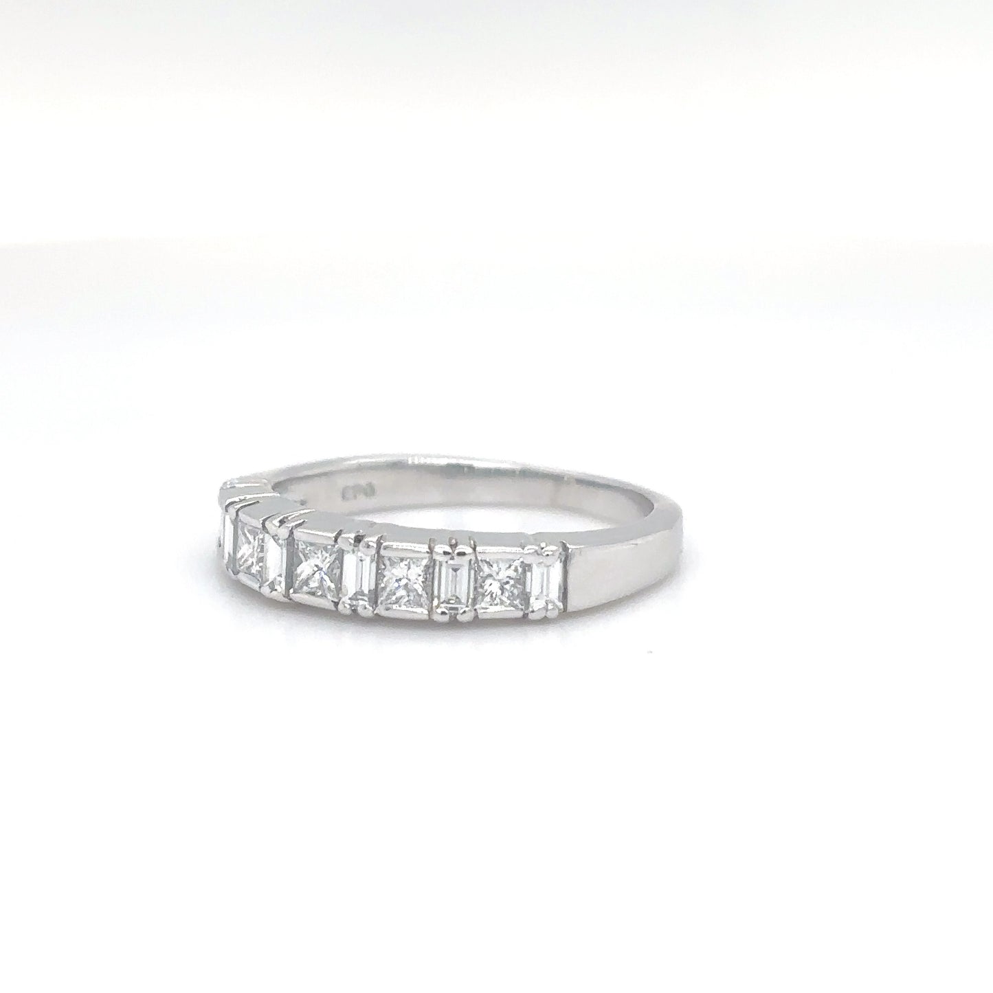 14KW 0.75CTW PRINCESS-BAGUETTE DIAMOND BAND SI/H-I 2.5G