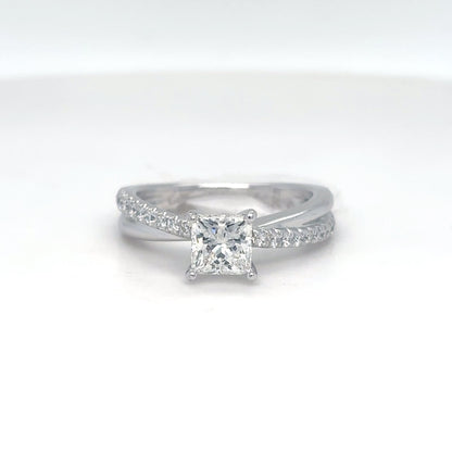 14KW 0.92CTW PRINCESS-ROUND DIAMOND ENGAGEMENT RING SI1/G 3.6G