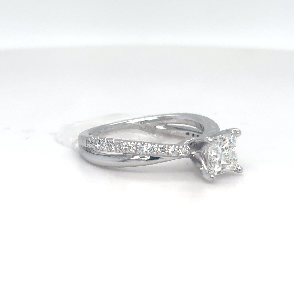 14KW 0.92CTW PRINCESS-ROUND DIAMOND ENGAGEMENT RING SI1/G 3.6G