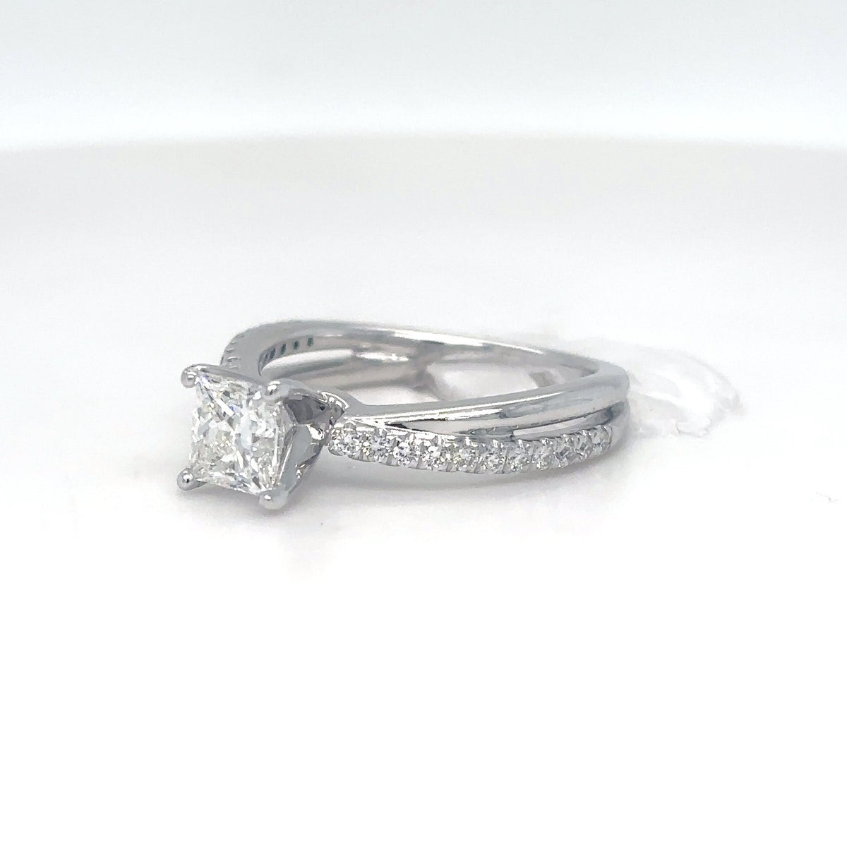 14KW 0.92CTW PRINCESS-ROUND DIAMOND ENGAGEMENT RING SI1/G 3.6G