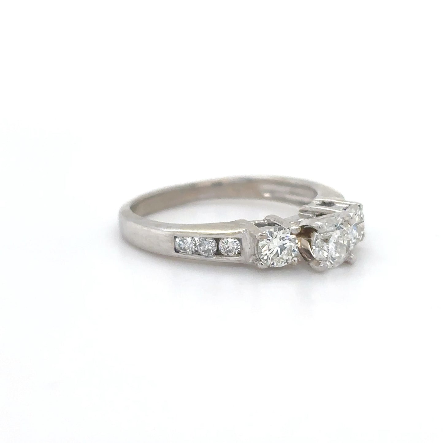 14KW 1.00CTW THREE ROUND DIAMOND ENGAGEMENT RING I1/H-I 3.2G