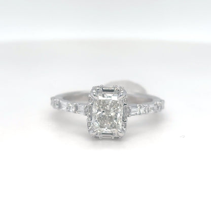 14KW 1.67CTW RADIANT-BAGUETTE-ROUND DIAMOND HALO RING VS1/G 3.0G