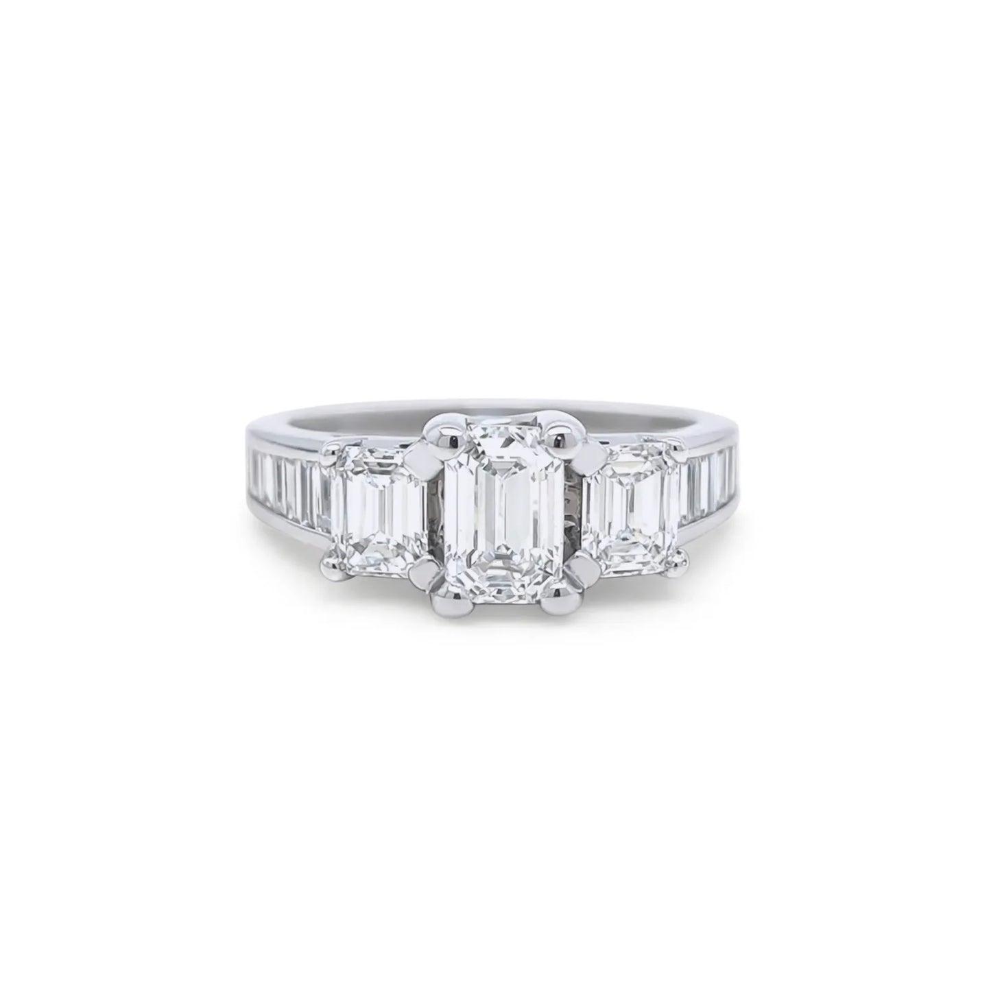 14KW 2.00CTW EMERALD CUT-BAGUETTE DIAMOND RING VS2/H 5.3G