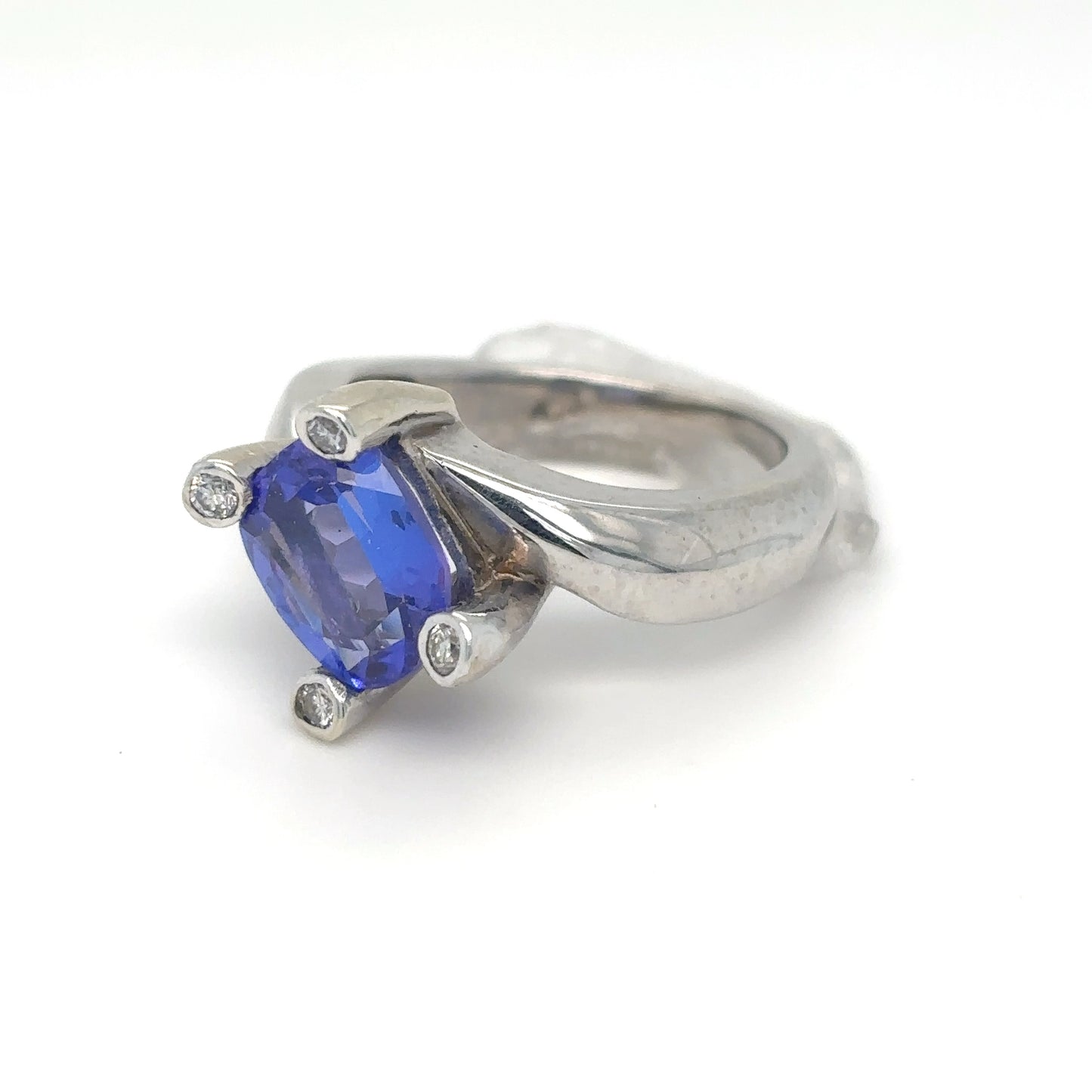 14KW 2.15CT TANZANITE-.12CT DIAMOND RING