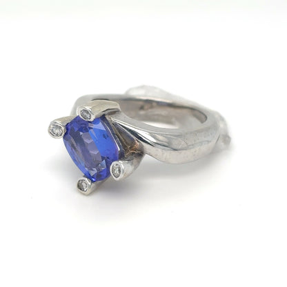 14KW 2.15CT TANZANITE-.12CT DIAMOND RING