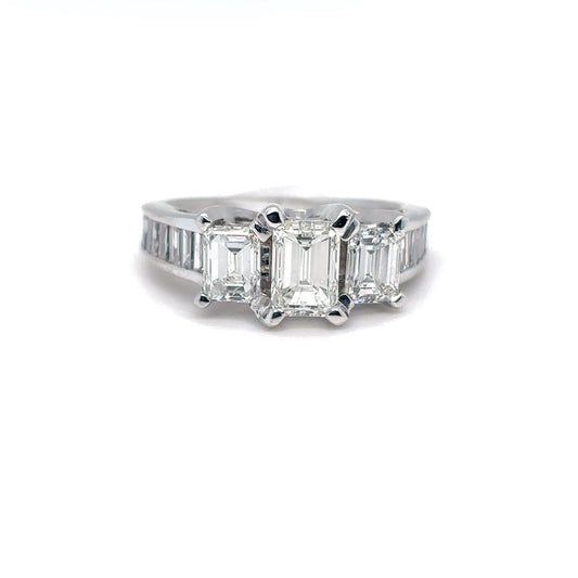 14KW 2.98CTW EMERALD -BAGUETTE DIAMOND RING VVS2/J 5.9G - Michael & Co. Jewelers