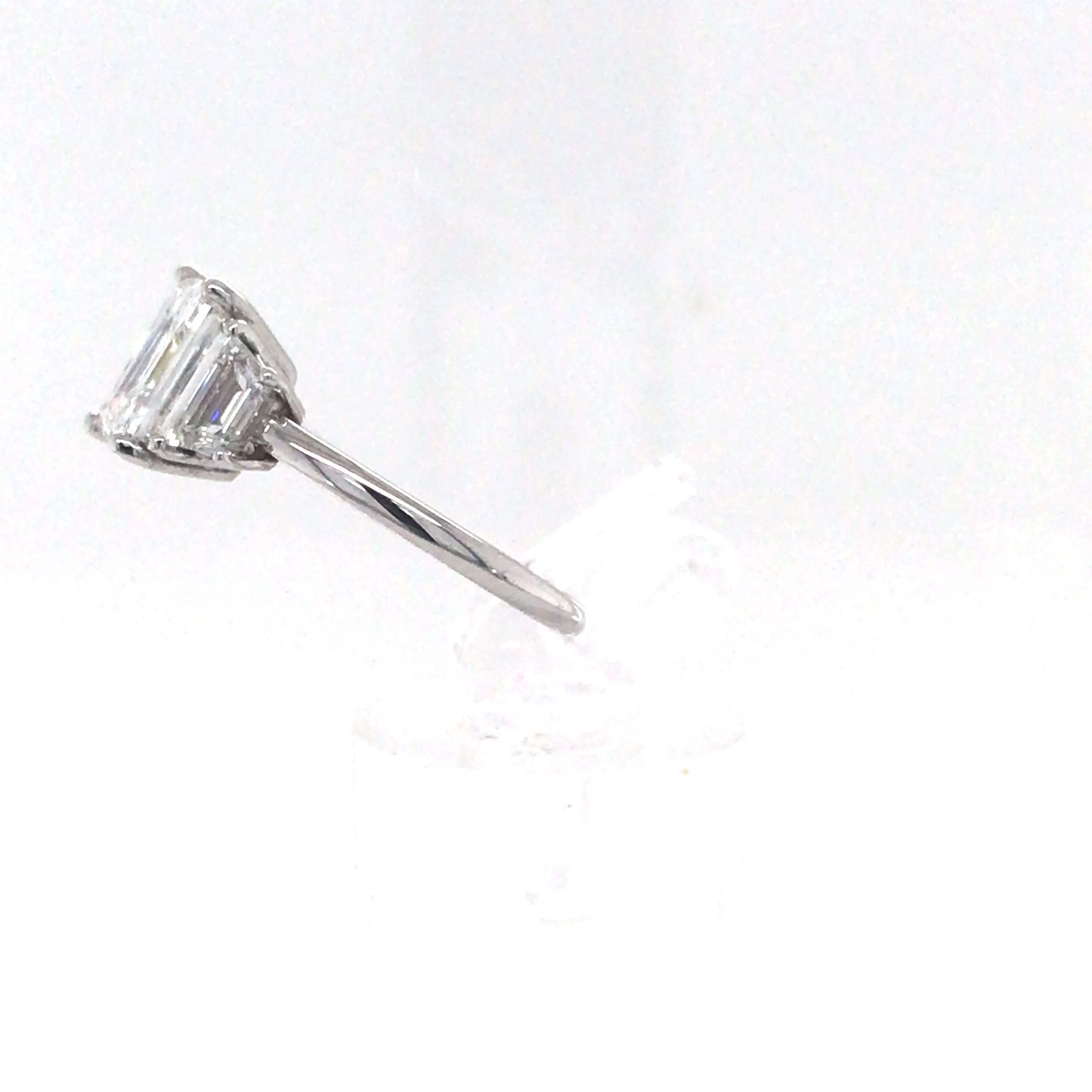14KW 3.17CTW EMERALD CUT-TRAPEZE DIAMOND ENGAGEMENT RING