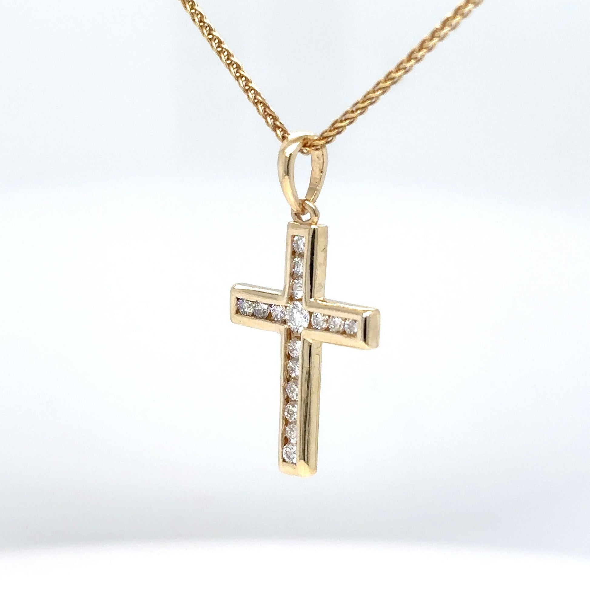 14KY 0.25CTW DIAMOND CROSS PENDANT VS2/F-G 1.4G - Fine Jewelry in Bradenton Michael & Co. Jewelers