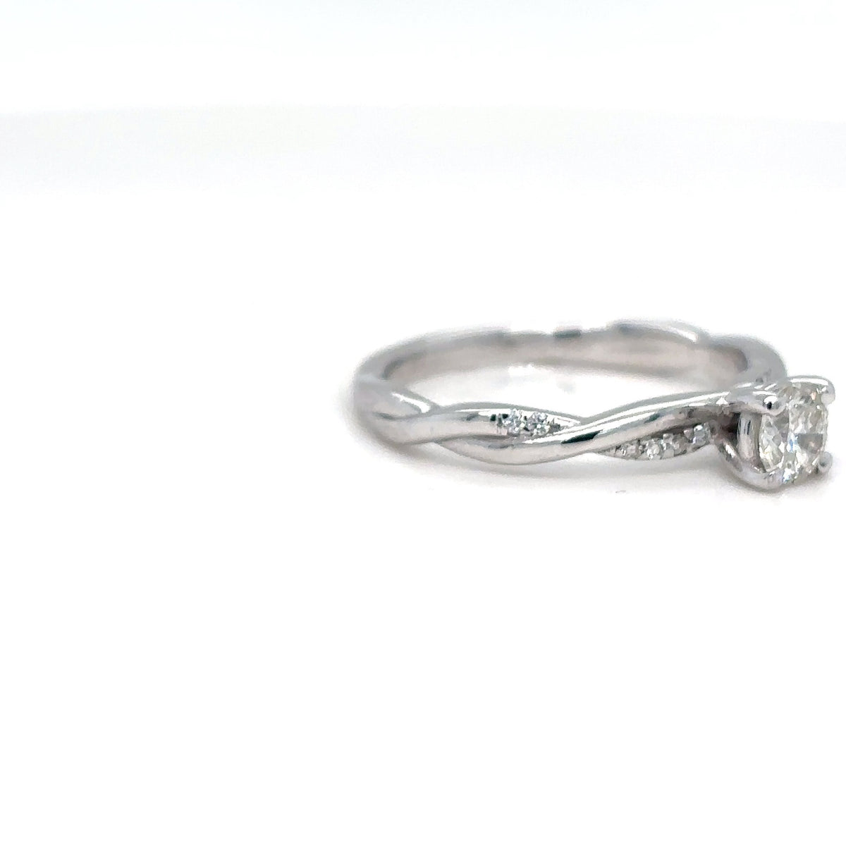 14KY 0.53CTW RIOUND BRILLIANT DIAMONG ENGAGEMENT RING I1/I 2.8G