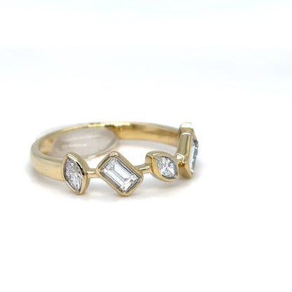 14KY 0.94CTW BAGUETTE-MARQUISE DIAMOND RING VS/G 2.3G