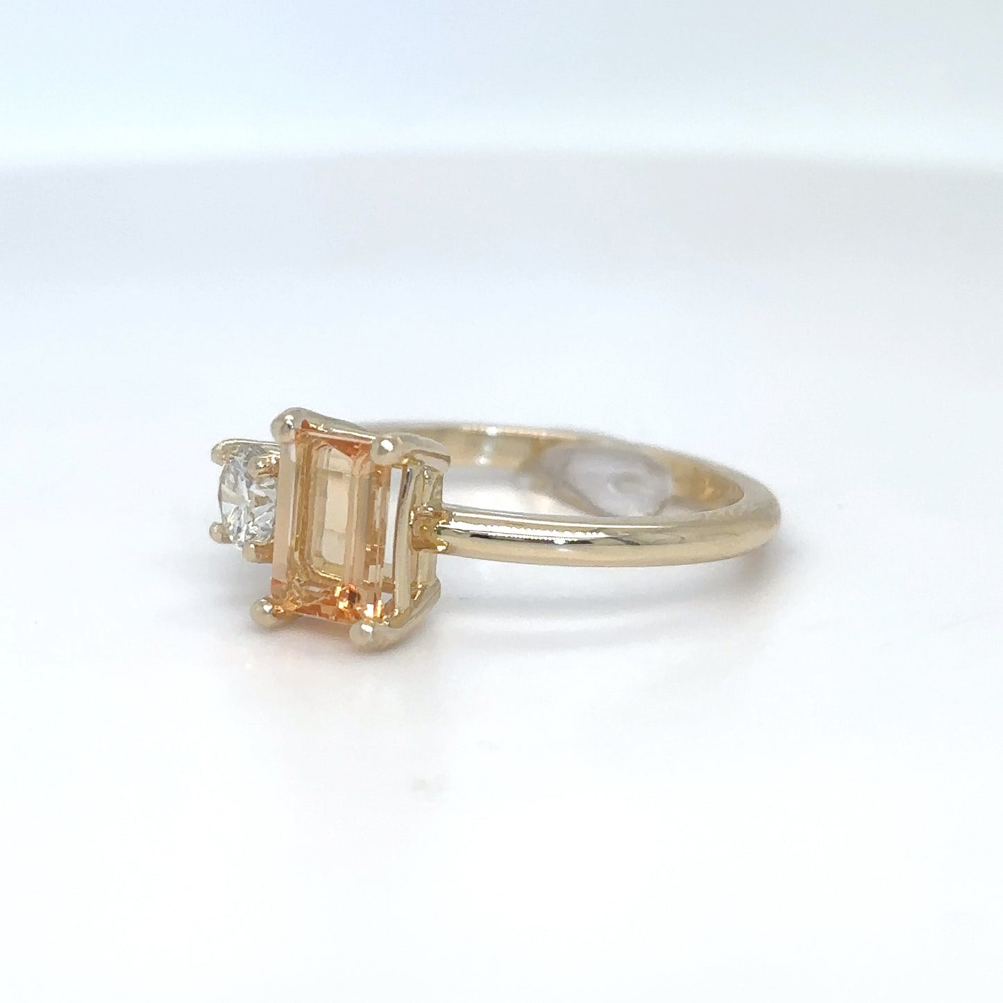 14KY 1.13CTW GOLDEN IMPERIAL TOPAZ-DIAMOND RING 2.7G