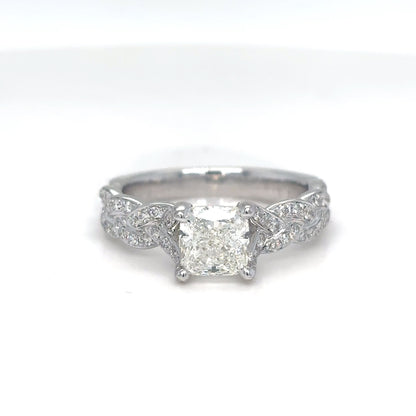 14KY 1.51CTW CUSHION MODIFIED-ROUND BRILLIANT DIAMOND ENGAGEMENT RING VS2/J 4.3G