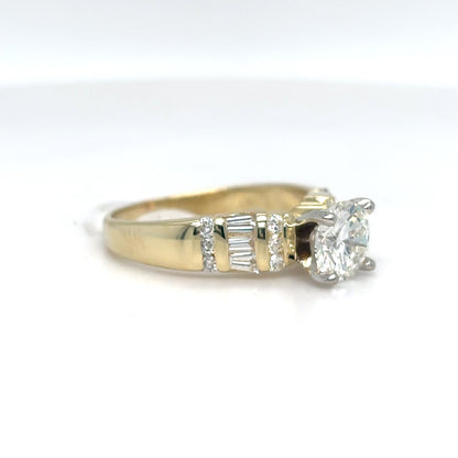 14KY 1.52CTW ROUND BRILLIANT-BAGUETTE DIAMOND ENGAGEMENT RING SI1/I 4.0G