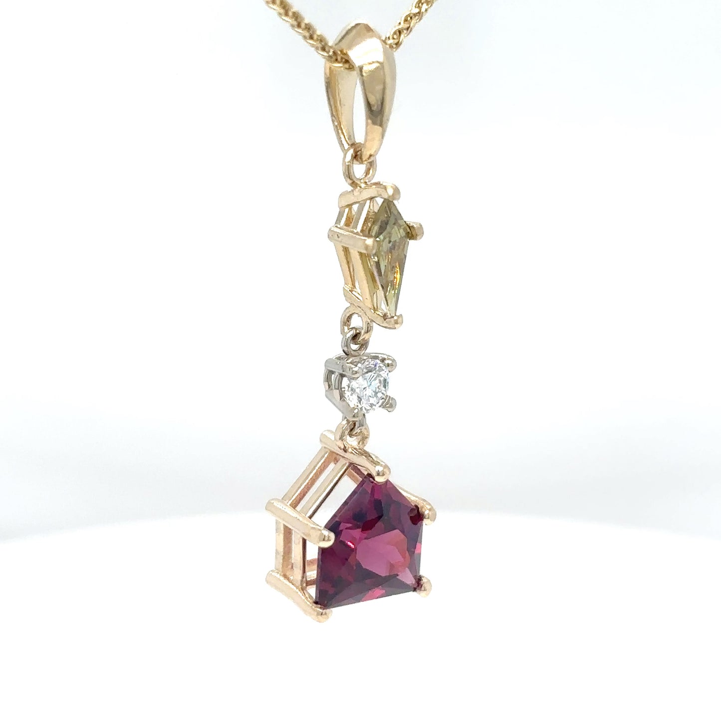 14KY 2.81CTW DEMANTOID-PURPLE GARNET-DIAMOND PENDANT 1.7G
