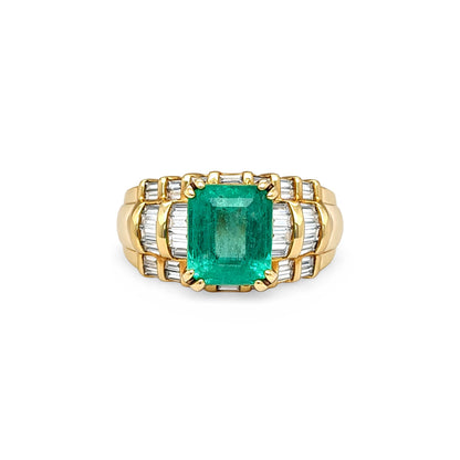 14KY 3.95CTW EMERALD-BAGUETTE DIAMOND RING