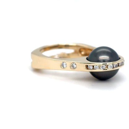 14KY CONTEMPORARY 9.0MM BLACK PEARL-0.20CTW ROUND DIAMOND RING SI/G-H 5.8G