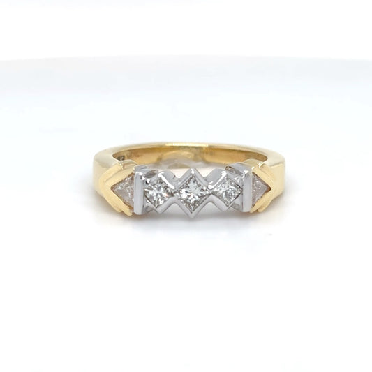 18KTT .29CT PRINCESS-.16CT TRILLION DIAMOND RING VS2/G-H 7.3G
