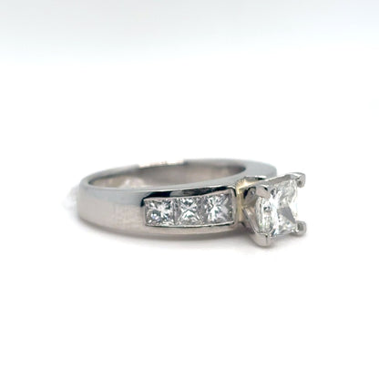 PLAT. 2.12CTW PRINCESS BRILLIANT DIAMOND ENGAGEMENT RING VS2/H 10.1G