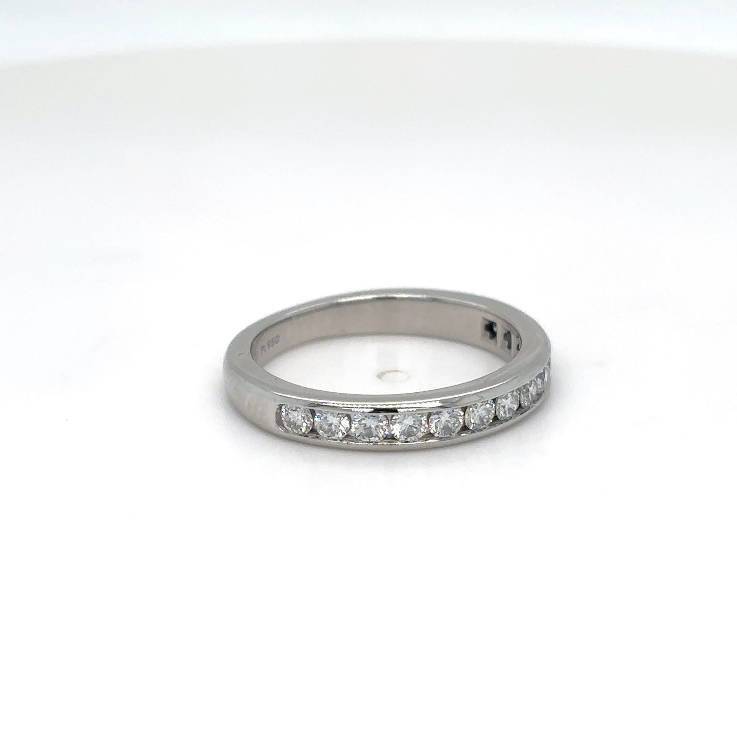 TIFFANY & CO. PLAT. 0.40CTW CHANNEL SET DIAMOND BAND VVS2/H 4.5G