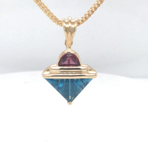 7.53ct Blue Spinel and 7x5mm Rhodolite Garnet Pendant - 14KY